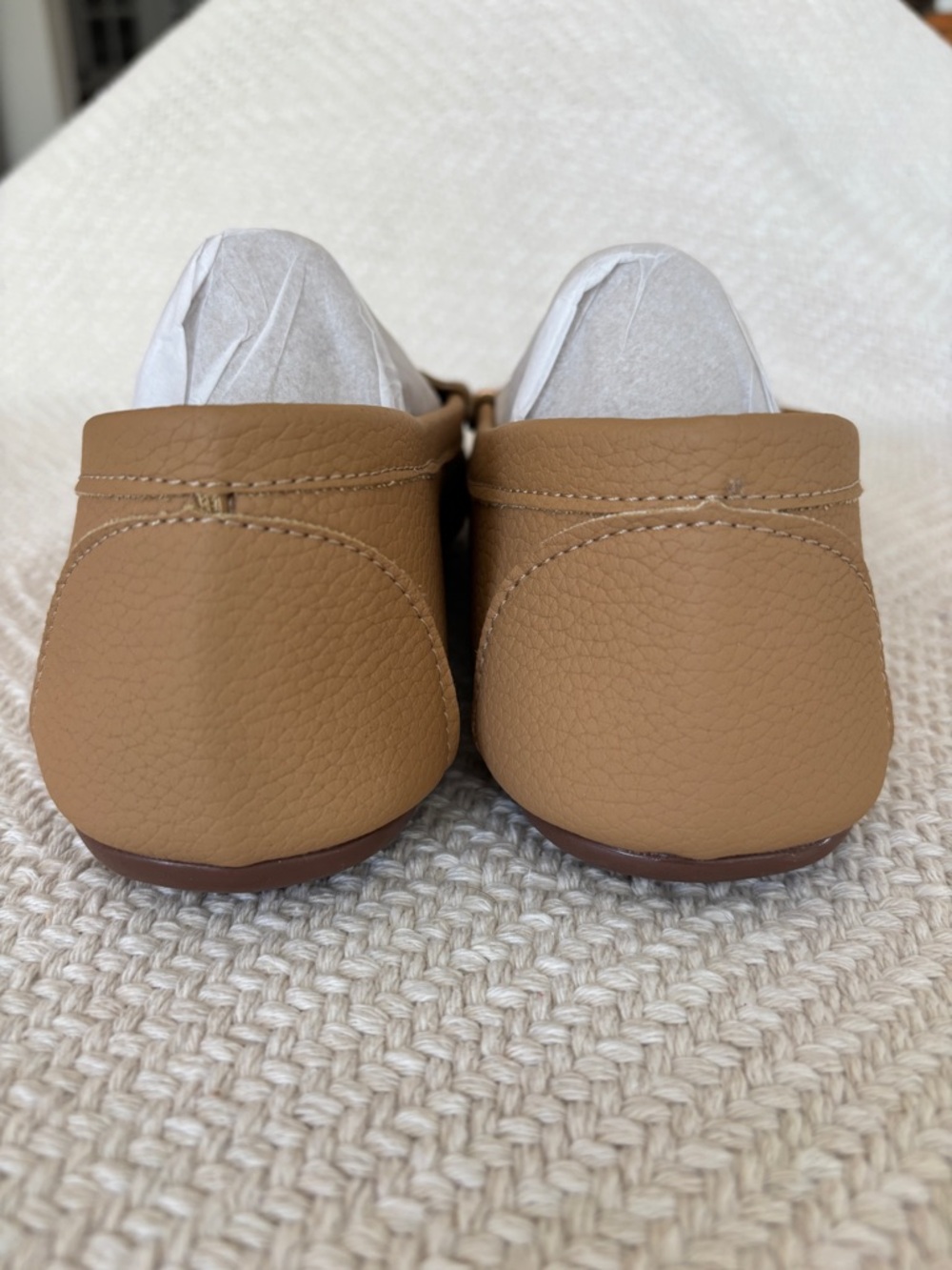 ClassicNeutral Tone Faux Leather Loafers 42 Tan - Picture 3 of 7